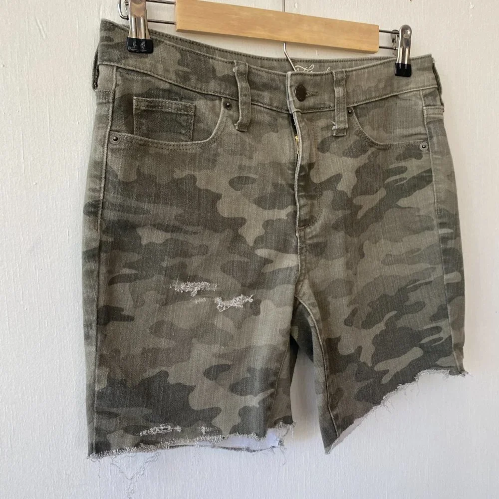 Universal Thread waist 14